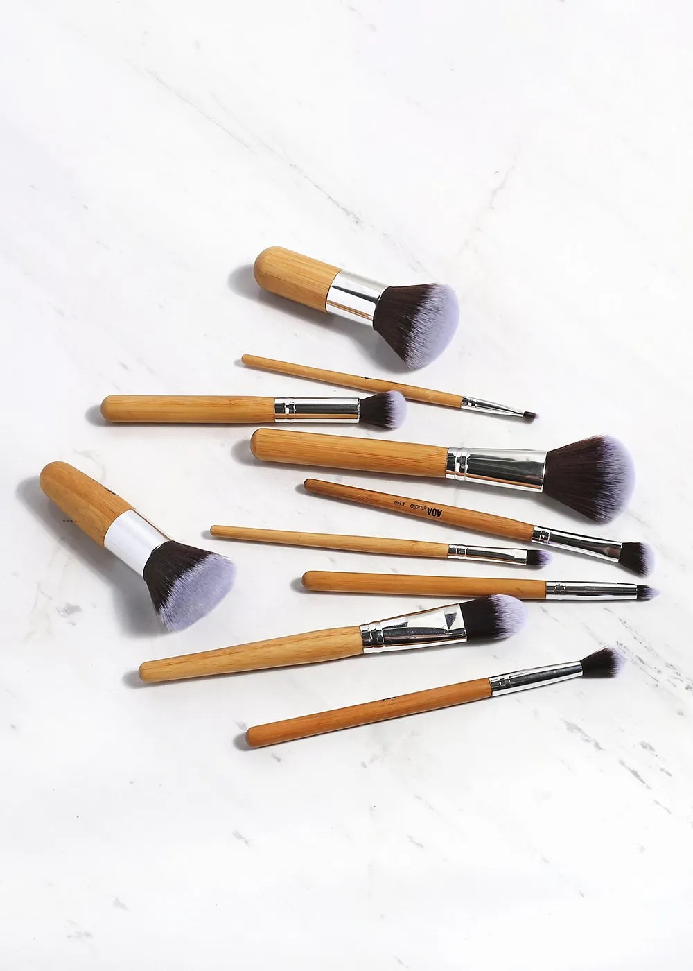 A : 10-Piece Bamboo Brush Set