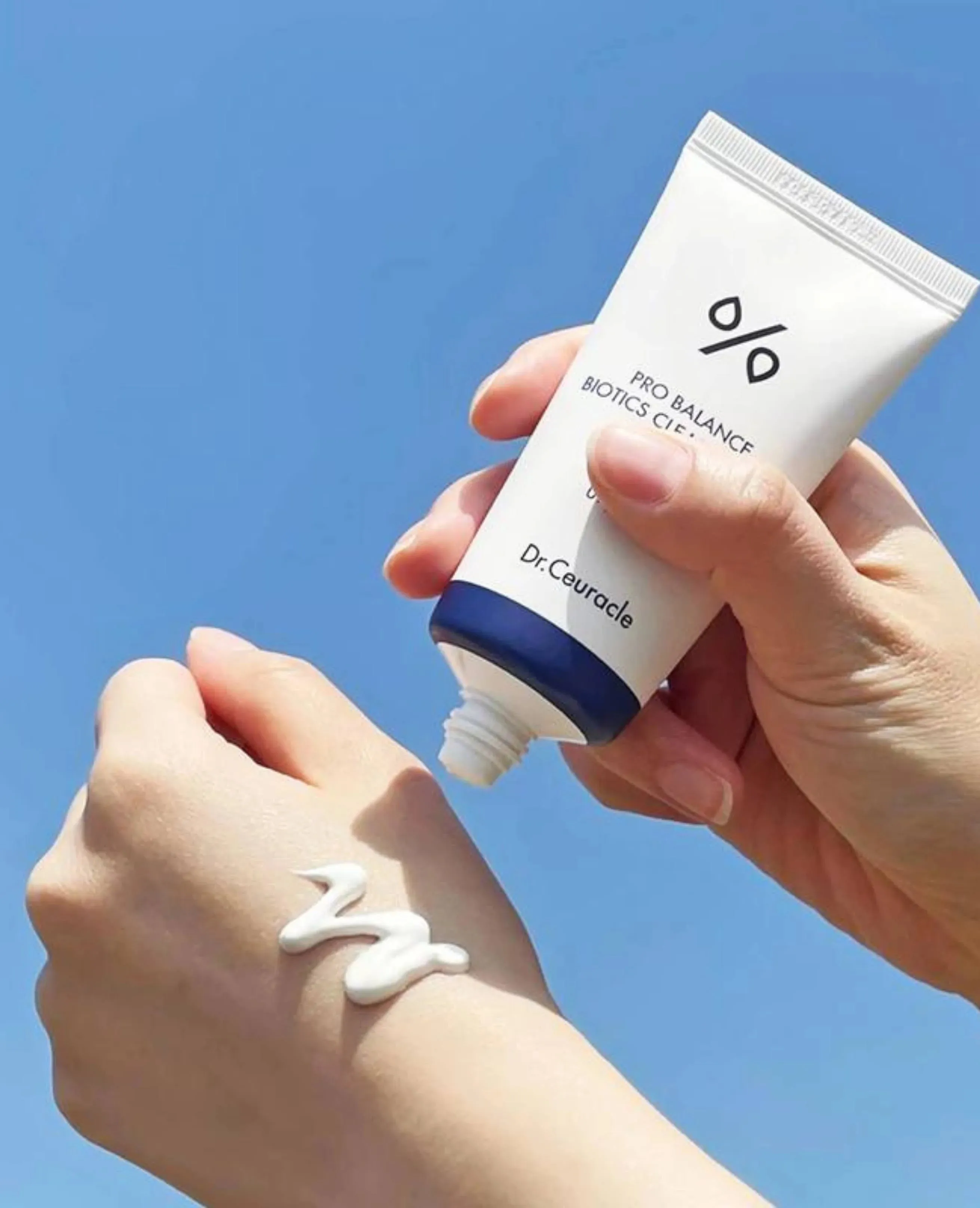 Dr. Ceuracle Pro Balance Biotics Clear Up Sun SPF 50  PA    