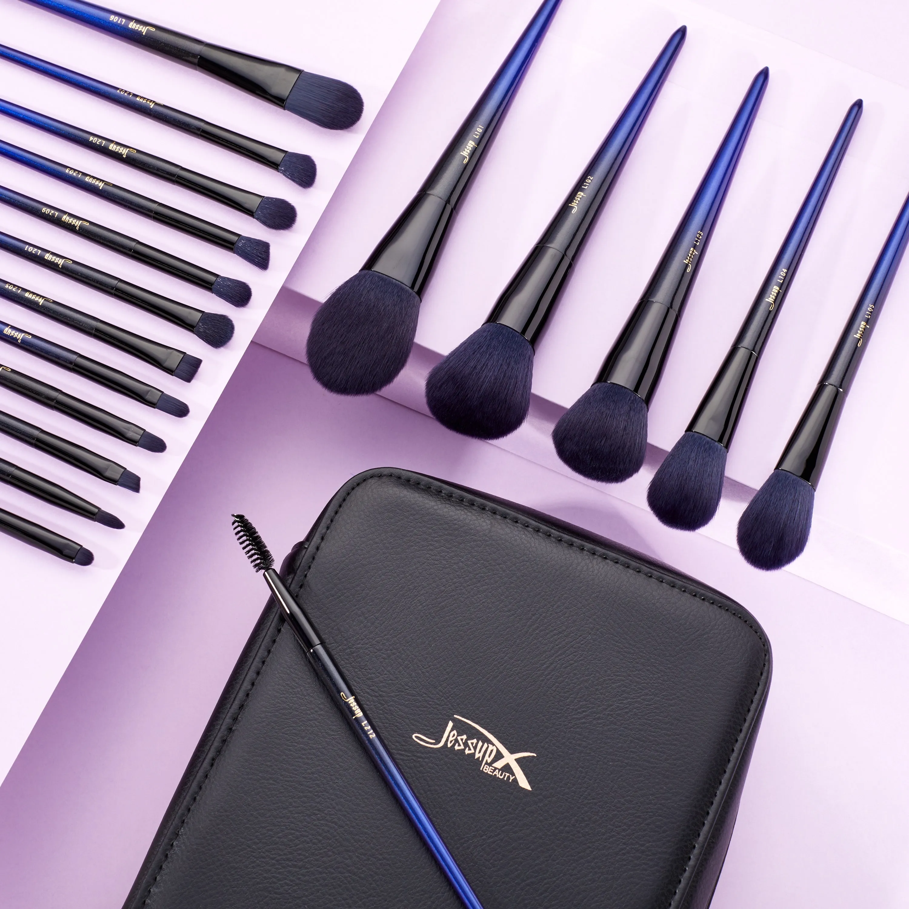Gift Set Luxury 18 Pcs Makeup Brushes with Bag T263 CB005