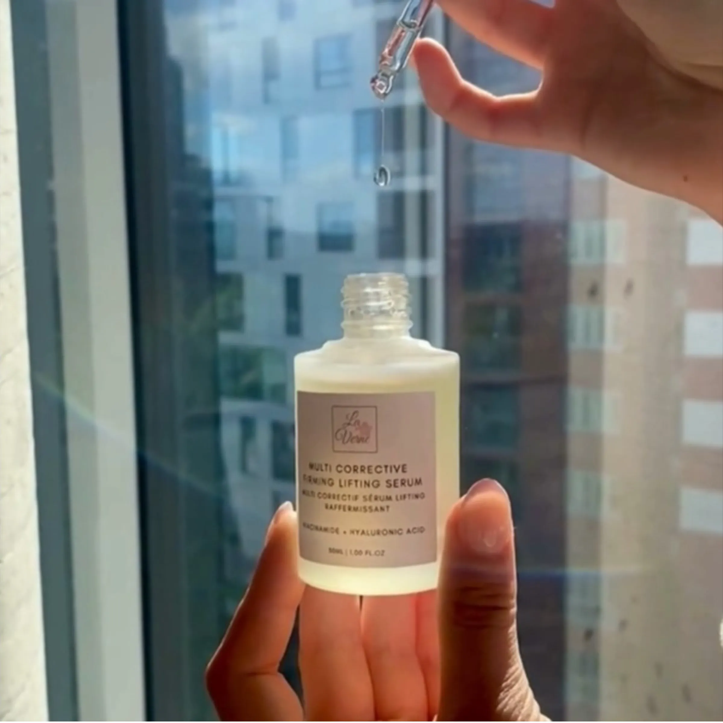 Lumiere Multi-Corrective Firming Lifting Serum